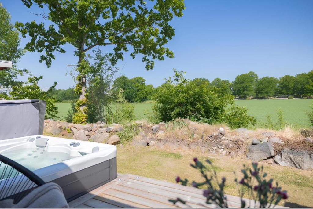 Renovated cottage with SPA located 200 m from the sea photo 2