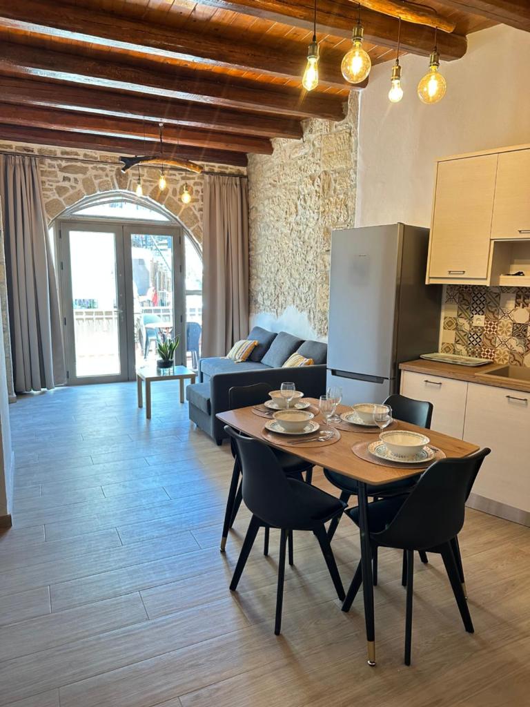 Camara House photo 2