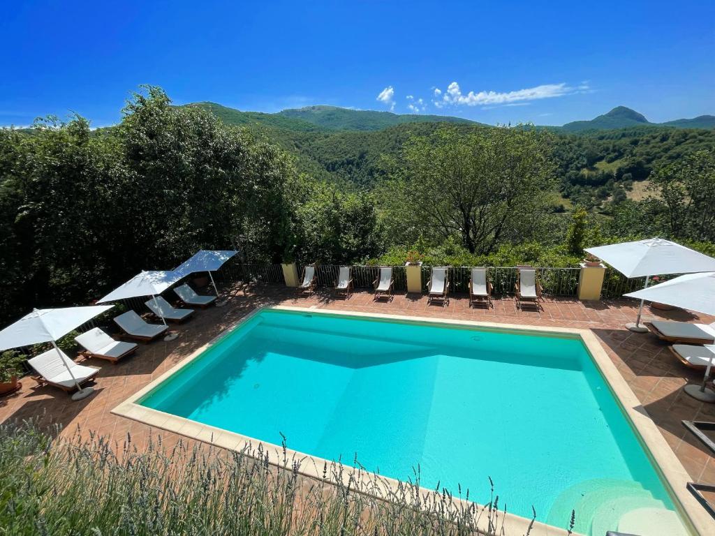 Spoleto Splash Cisternasleeps 23wifiaircon - cute with beautiful garden
