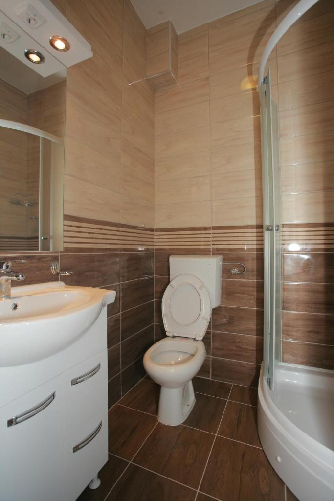 Апартаменты (Апартаменты с 1 спальней и балконом с видом на море), Apartments Obala - Katić