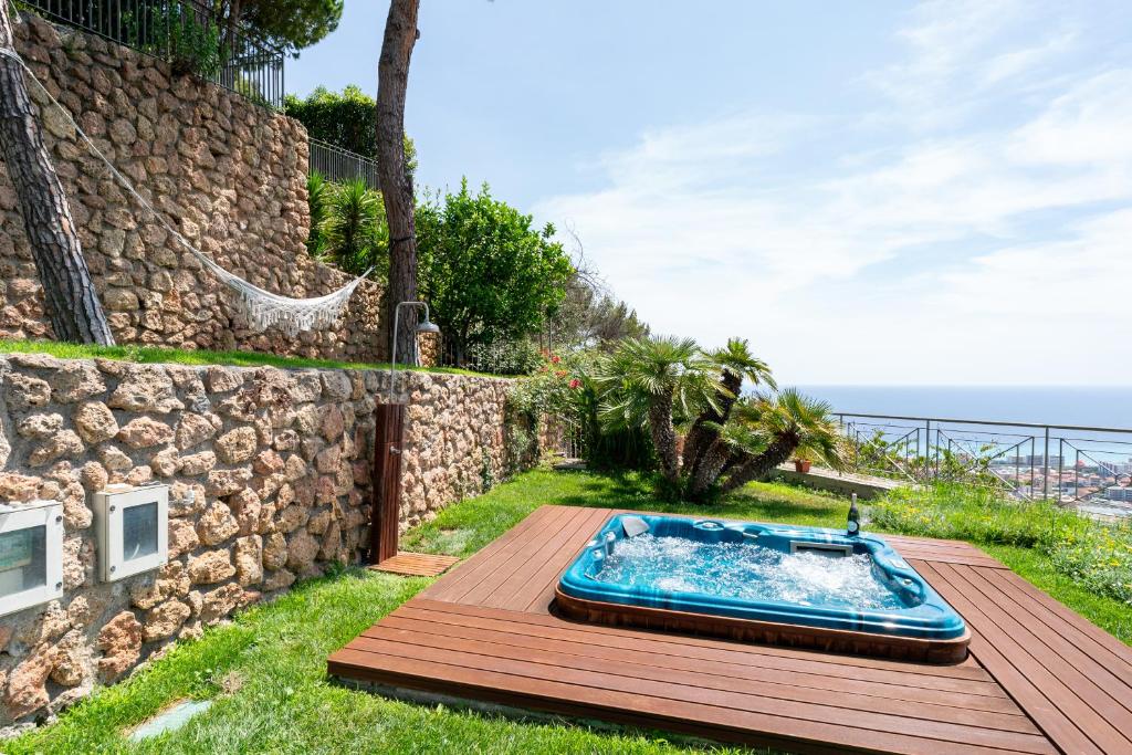 Villa with Sea View Jacuzzi photo 3