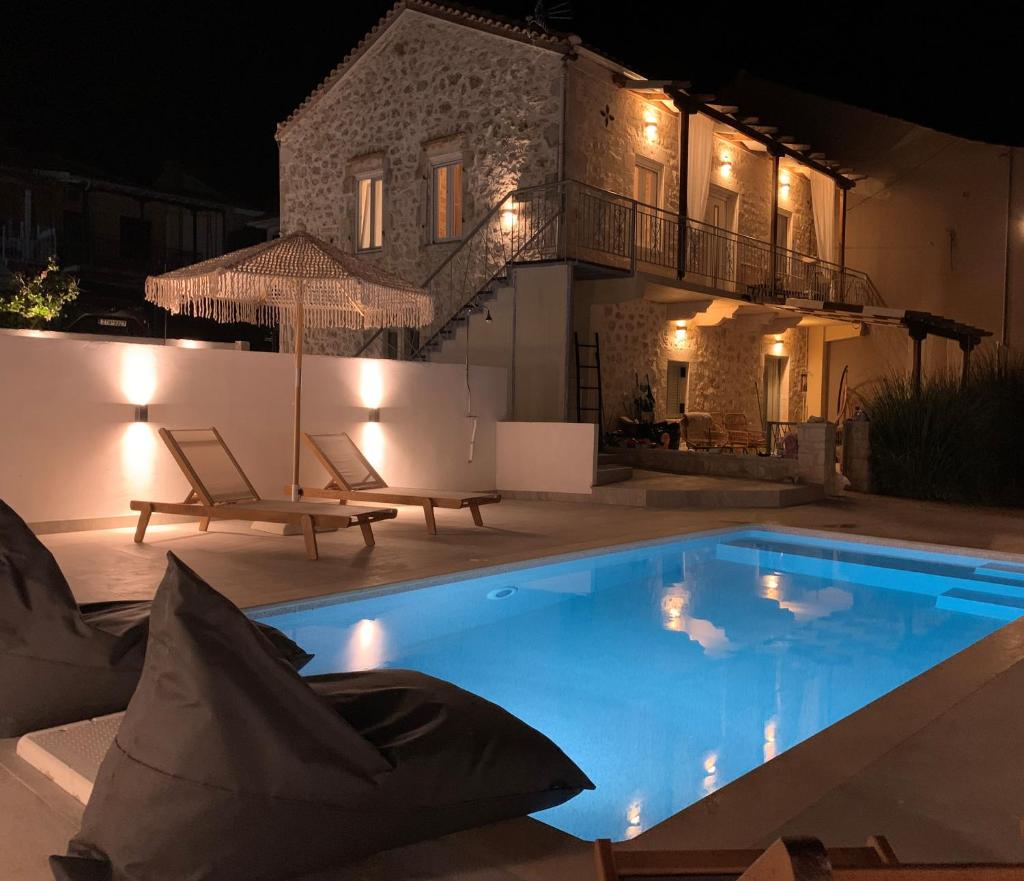 Mangata suite home with private pool