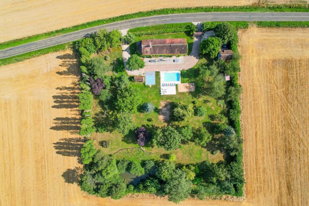 Crazy Villa Etisseaux 45 - Heated pool - Volley court - 1h30 Paris - 45p photo 2
