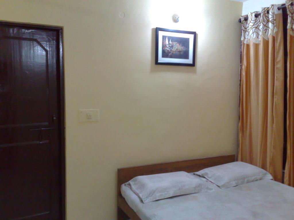 Двухместный (Двухместный номер Делюкс с 1 кроватью), Shanti Guest House Manikarnika Ghat