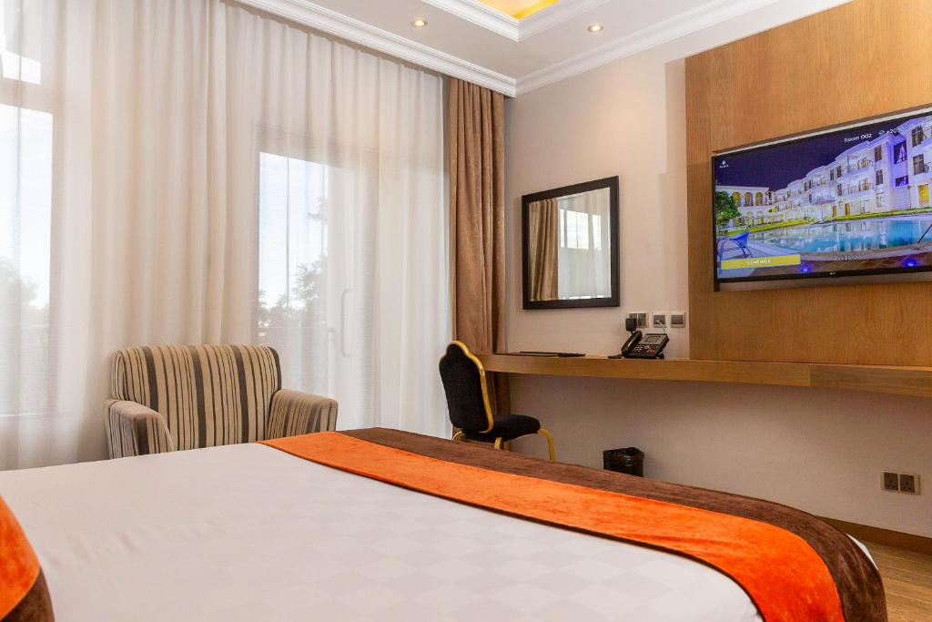 Alba Hotel Meru photo 1