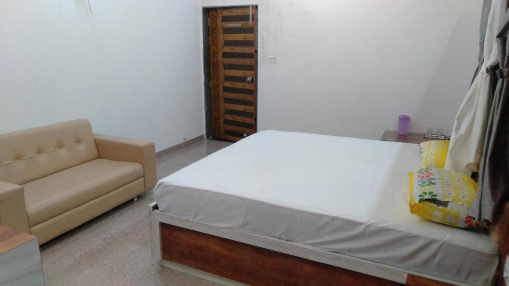 SHREE ATITHI HIGHWAY HOTEL photo 1