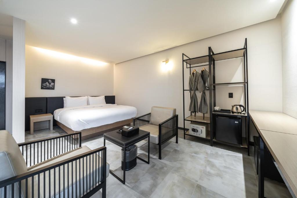 Jeonju Jazz Around Hotel photo 2