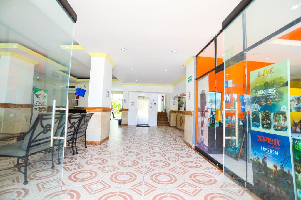 Hotel Caribe Internacional Cancun photo 3