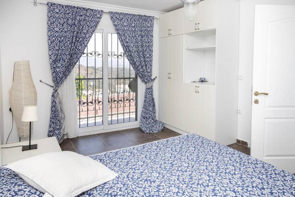 Comfortable Triplex 5 Min to the Beach with Garden in Bodrum photo 1