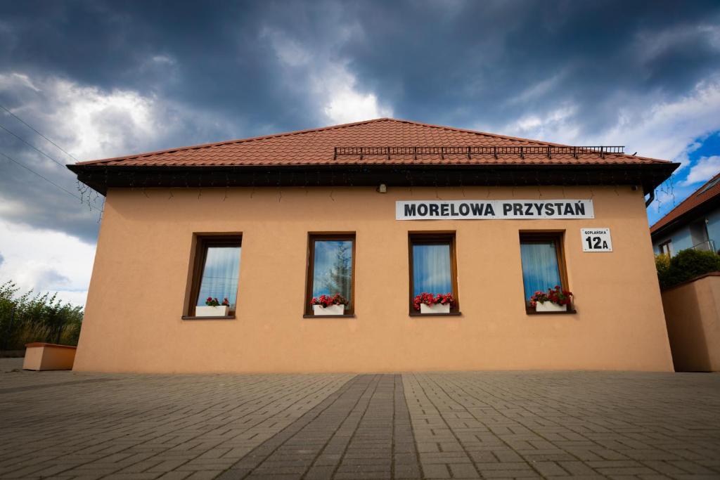 Morelowa przystań photo 1