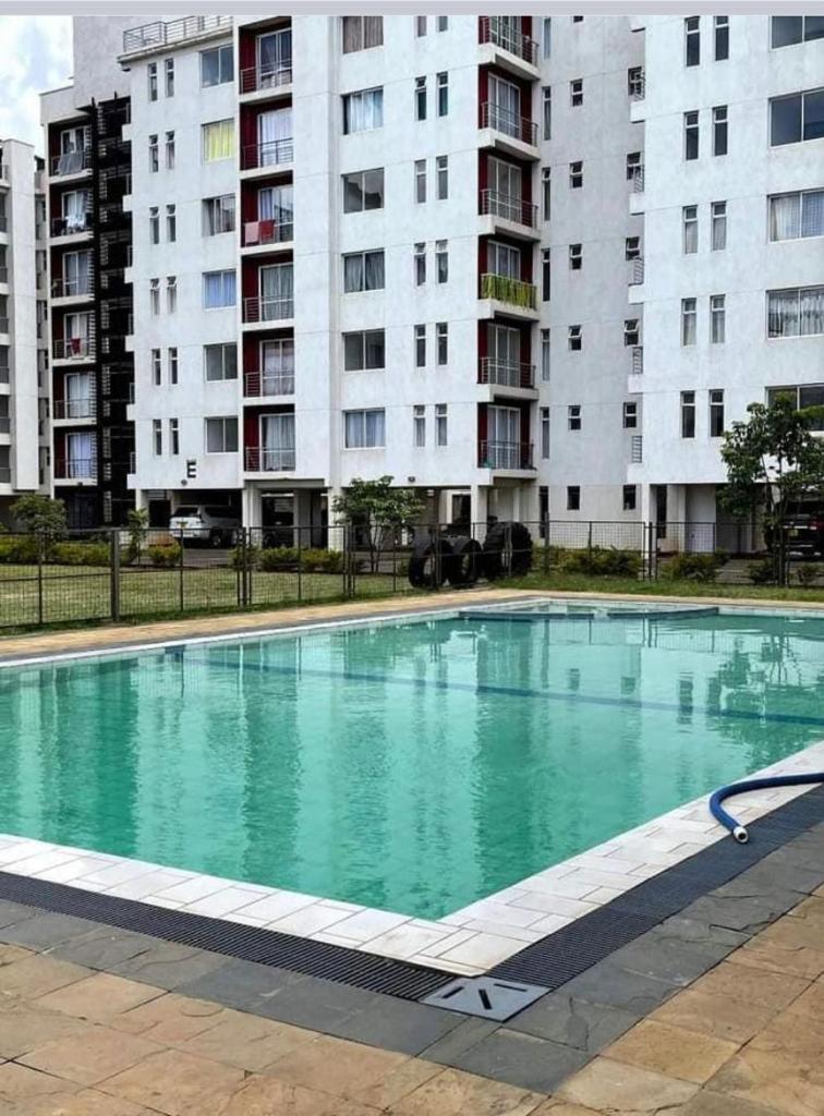 Lux Suites Racecourse Gardens Studio Apartments, نيروبي