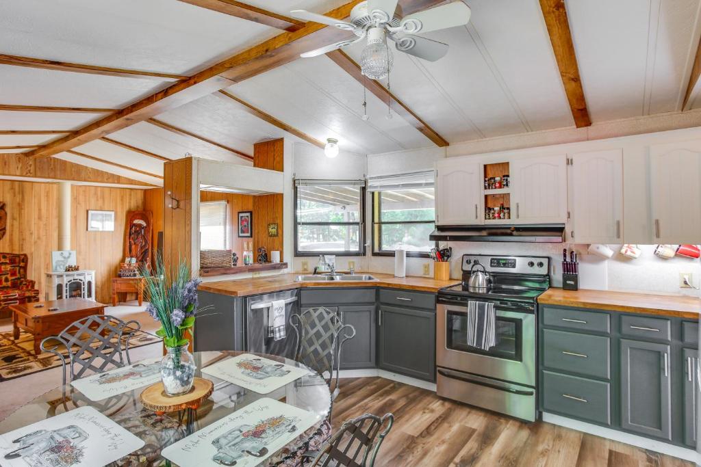 Rustic Ashford Cabin with Yard and Fire Pit! photo 2