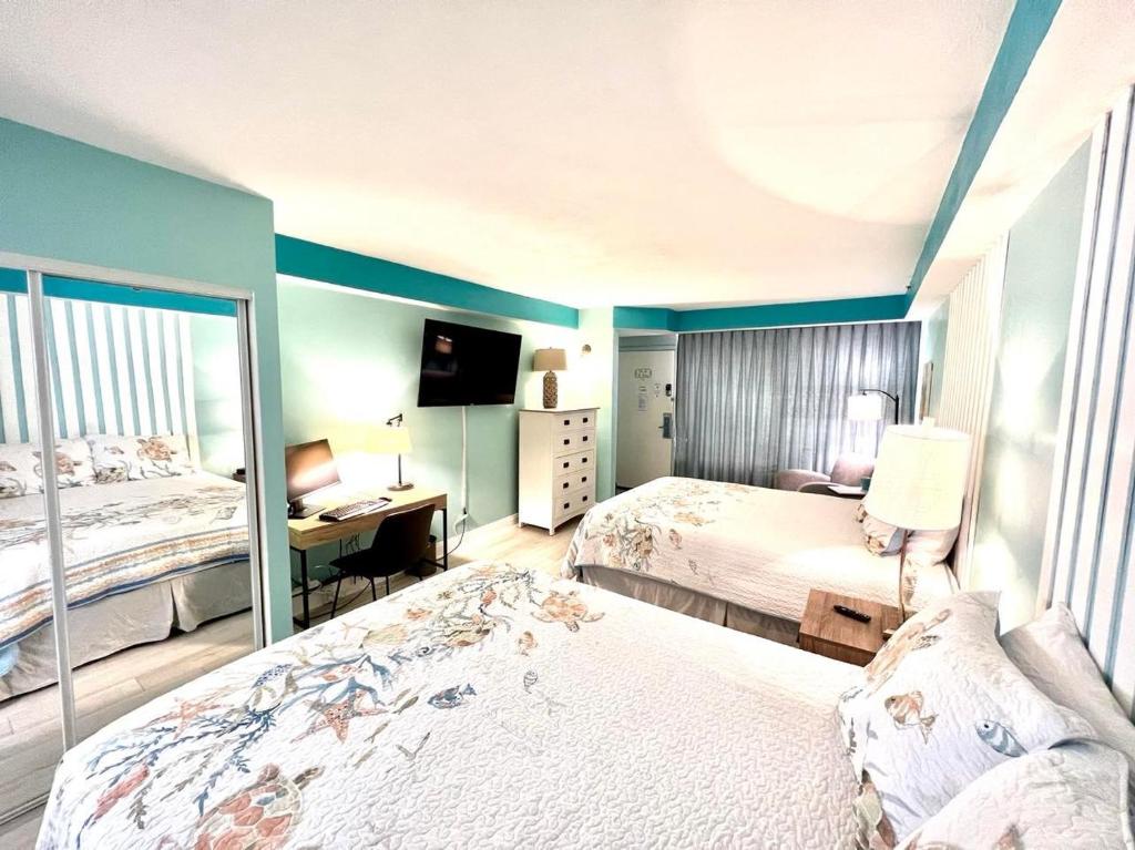 Daytona Beach Resort Oceanfront 1 Bedroom Suite, 2 Queen Beds photo 4