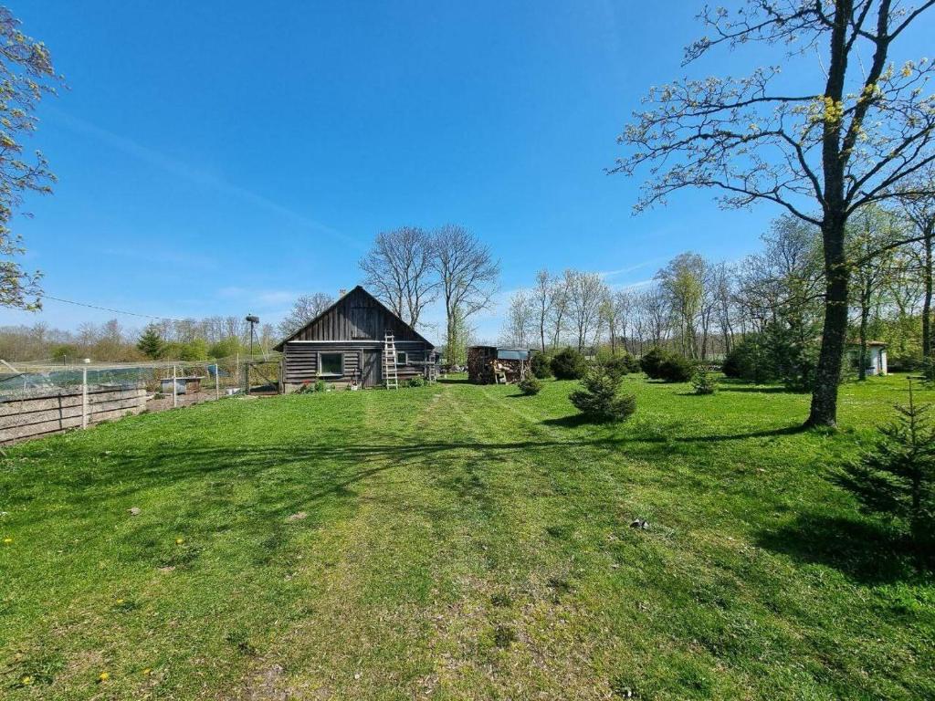 Rural countryside house photo 4