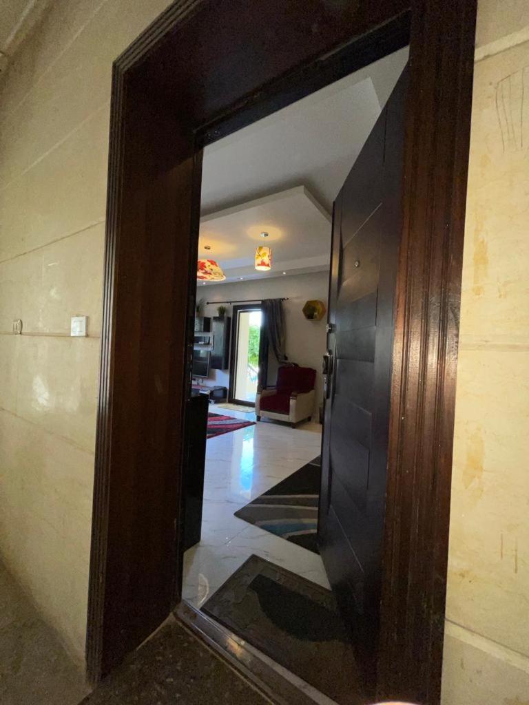 Sheikh Zayed Al Khamayel Apartment photo 4