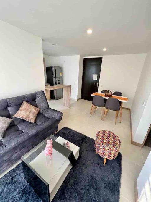 Amplio y acogedor apartamento cerca al Cable Plaza photo 4