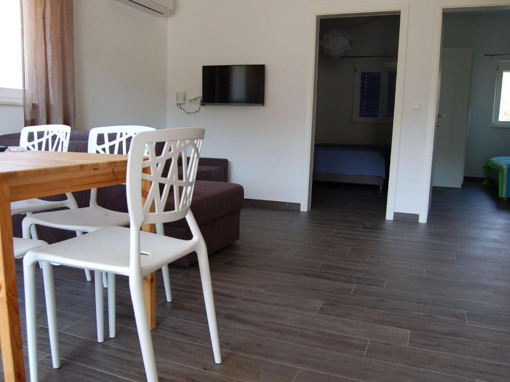 Modern holiday home with terrace,100 m distant from the sea ! photo 3