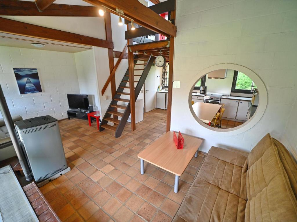 Semi-detached bungalow for 6 people next to the Lac de Vallée de Rabais photo 3