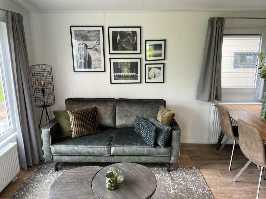 Comfort chalet with dishwasher on a holiday park directly at recreational lake photo 4