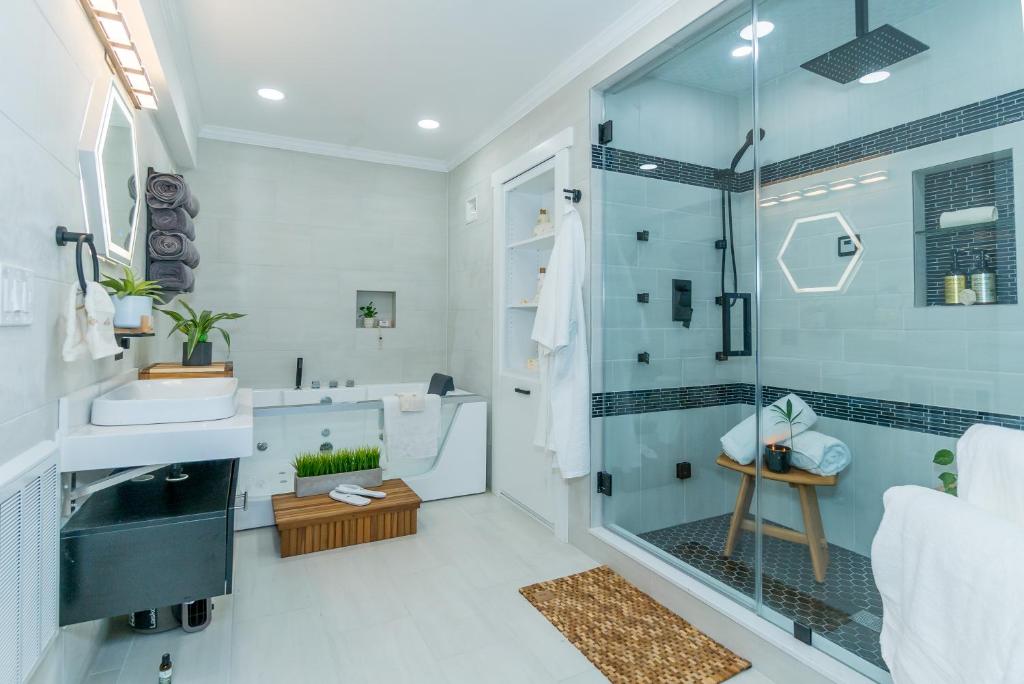 The Honey Suite & Spa photo 3
