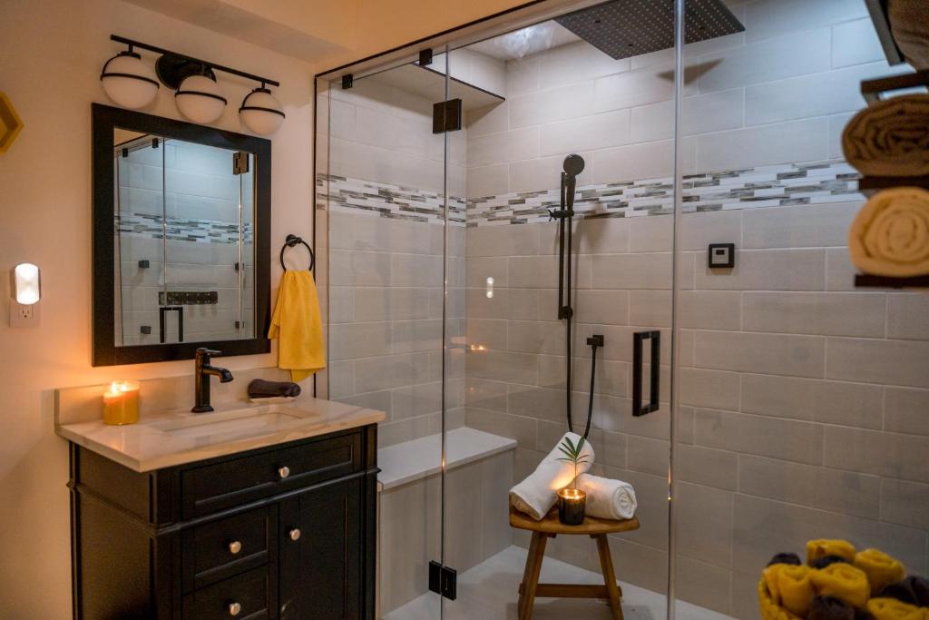 The Honey Suite & Spa photo 2