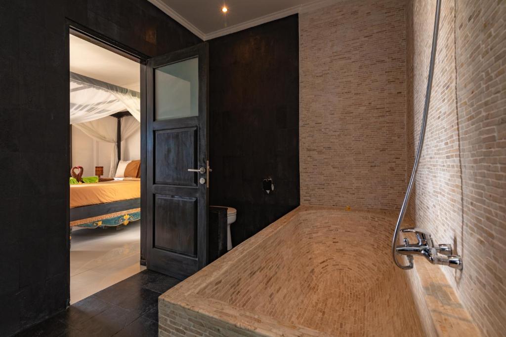 Villa Jempiring - Splendid 180° Ocean View Villa photo 3