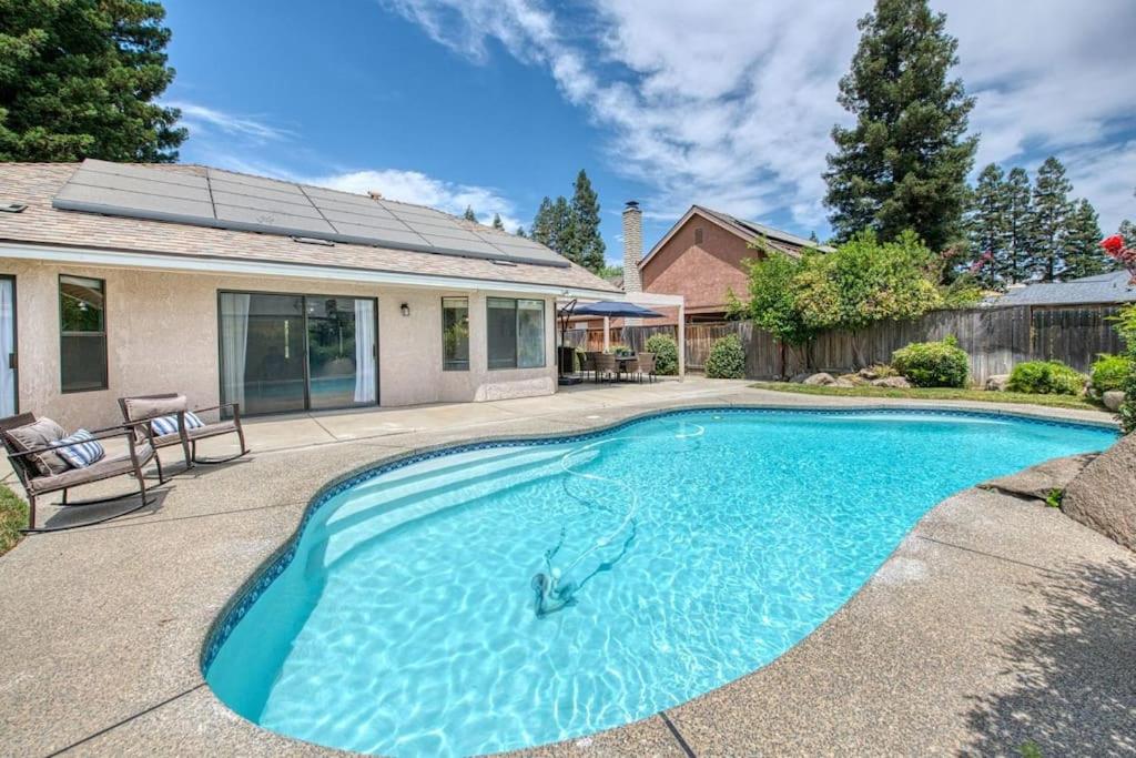 Stylish 3BR/2BA Retreat w/ Pool! Dream Getaway photo 1