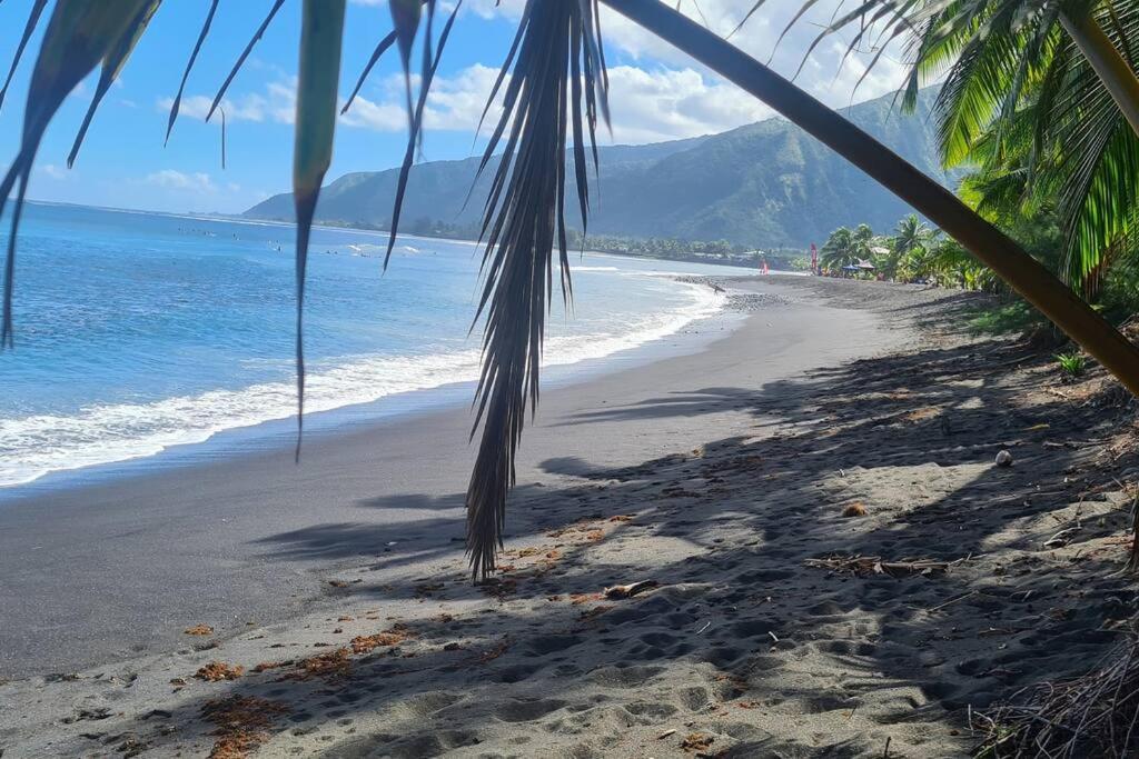 Taharu'u Guest House By The Beach photo 2