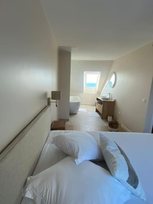 Granville / Maison entièrement rénovée à 100 m des plages photo 2