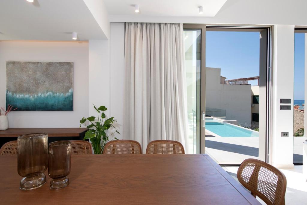Villa Manu Luxury Living - Tap to explore photos