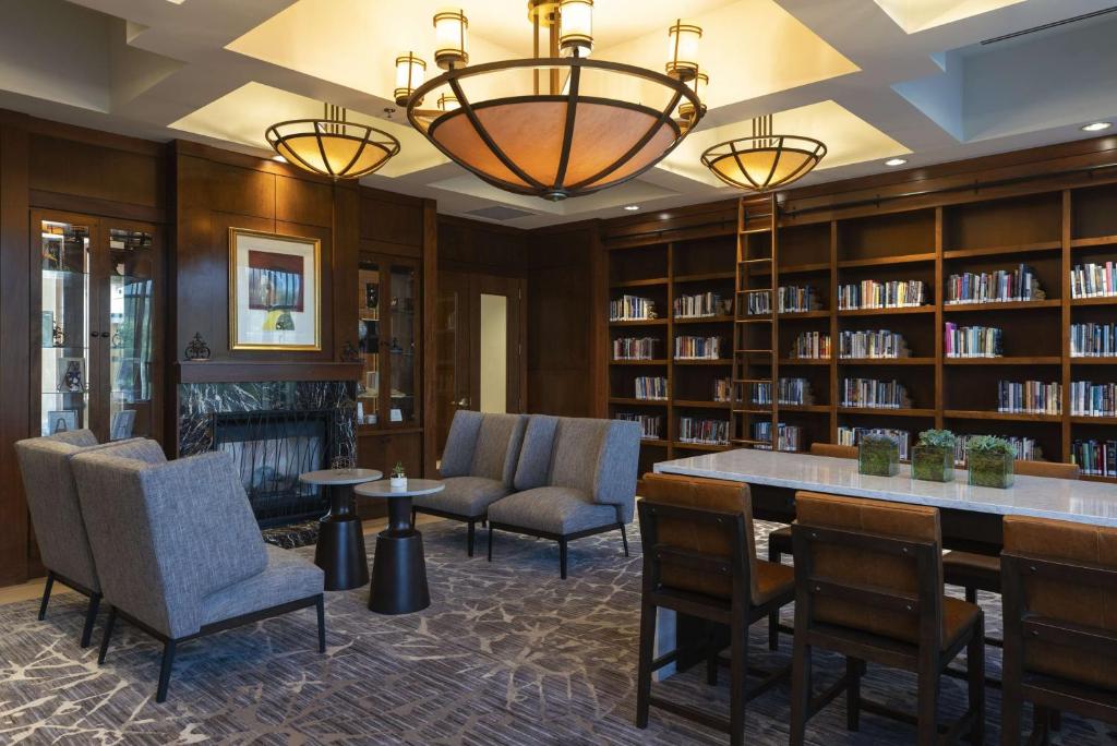 Hyatt Regency Coralville photo 2