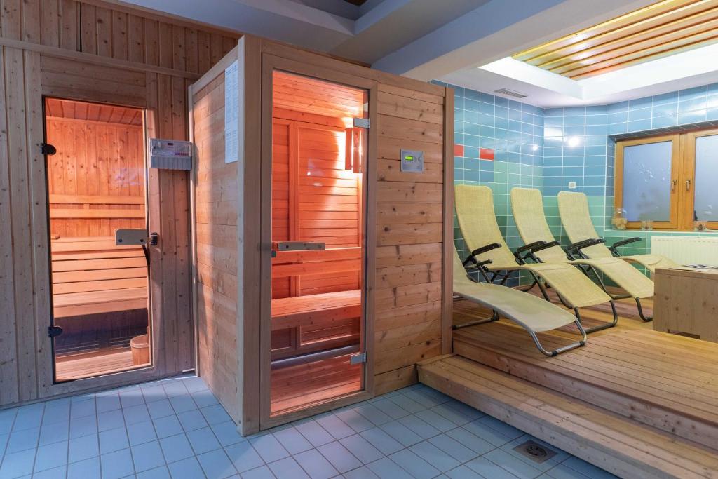 Hotel Krvavec photo 2
