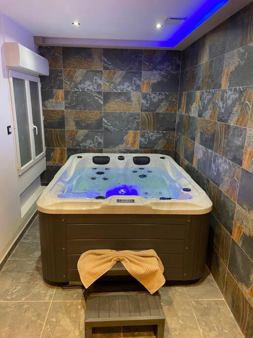 Maison avec jacuzzi photo 1