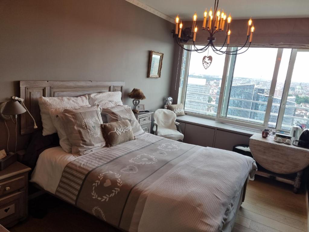 Romantic room in brussels sky photo 1