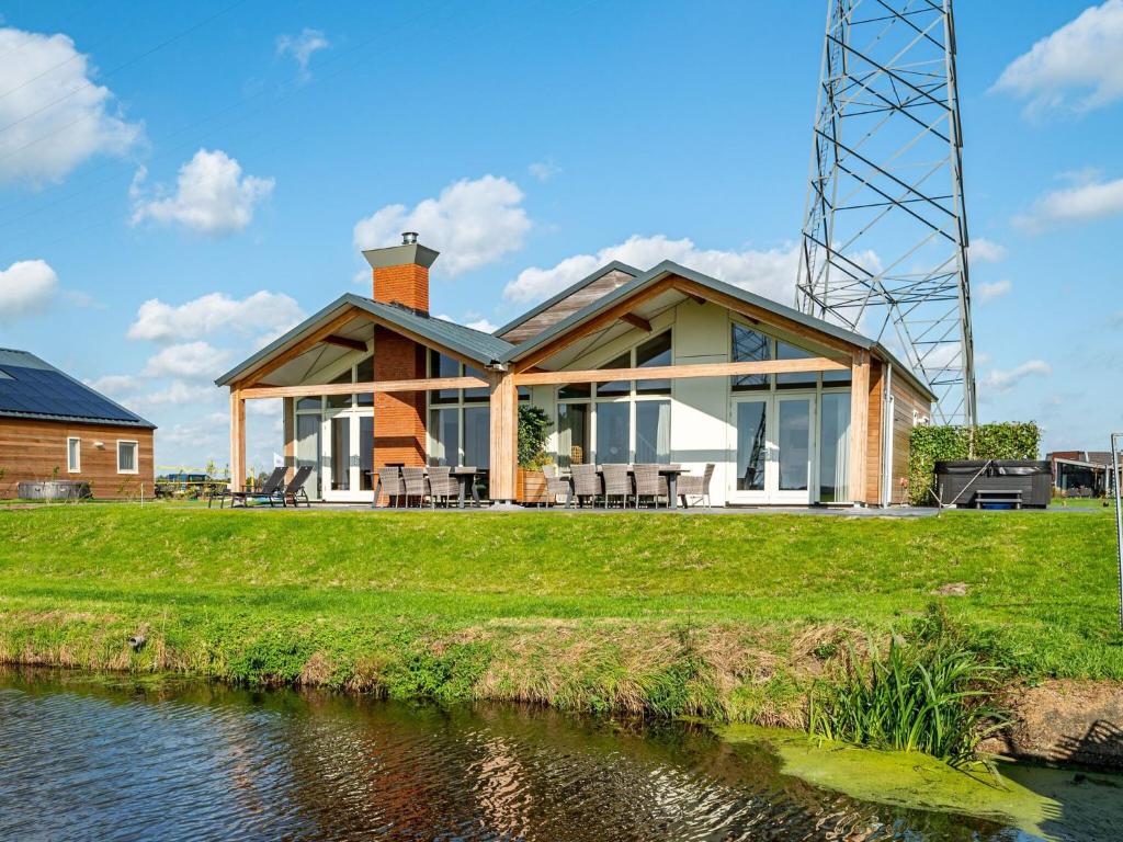 Beautiful group accommodation with wellness, on a holiday park in Friesland photo 2