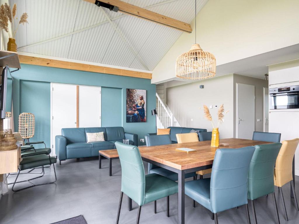 Beautiful group accommodation with wellness, on a holiday park in Friesland photo 4