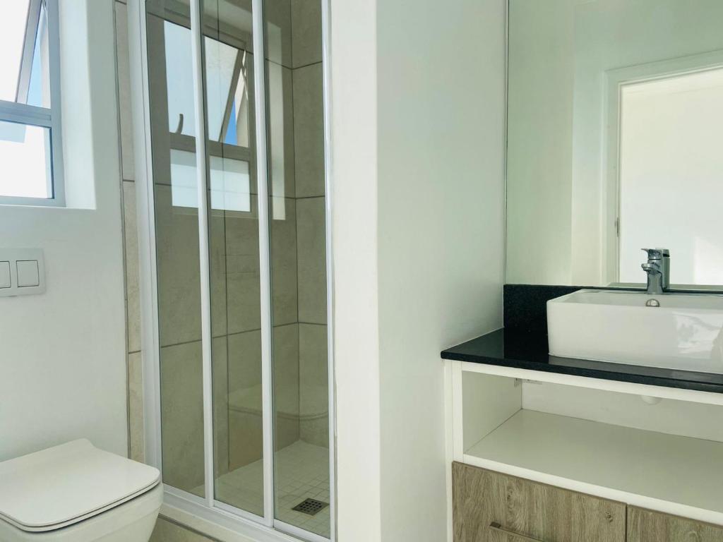 beautiful apartment with a breathe of fresh air photo 4