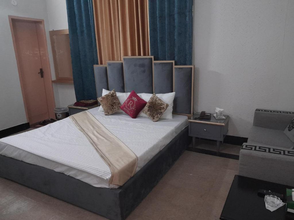 Hotel Grand Rose photo 1