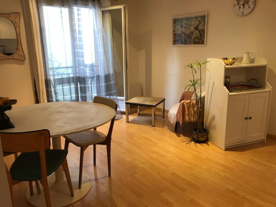 Maison tranquille dans village photo 1