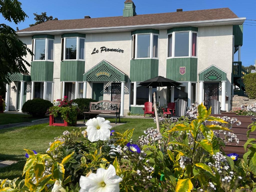 Hotel Le Pionnier photo 2