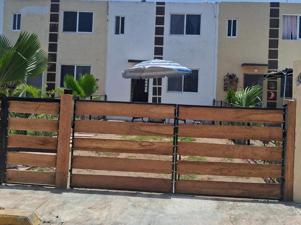 Casa Laguna photo 2