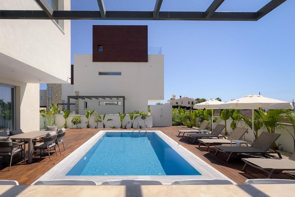 City Napa Seaview Villas - Villa 1 photo 3