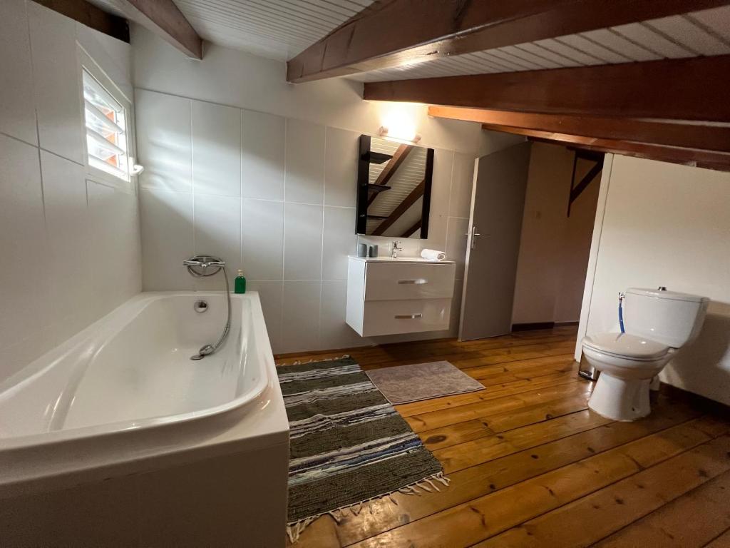 Villa au calme avec Jacuzzi, Villa Le Boursoie photo 3