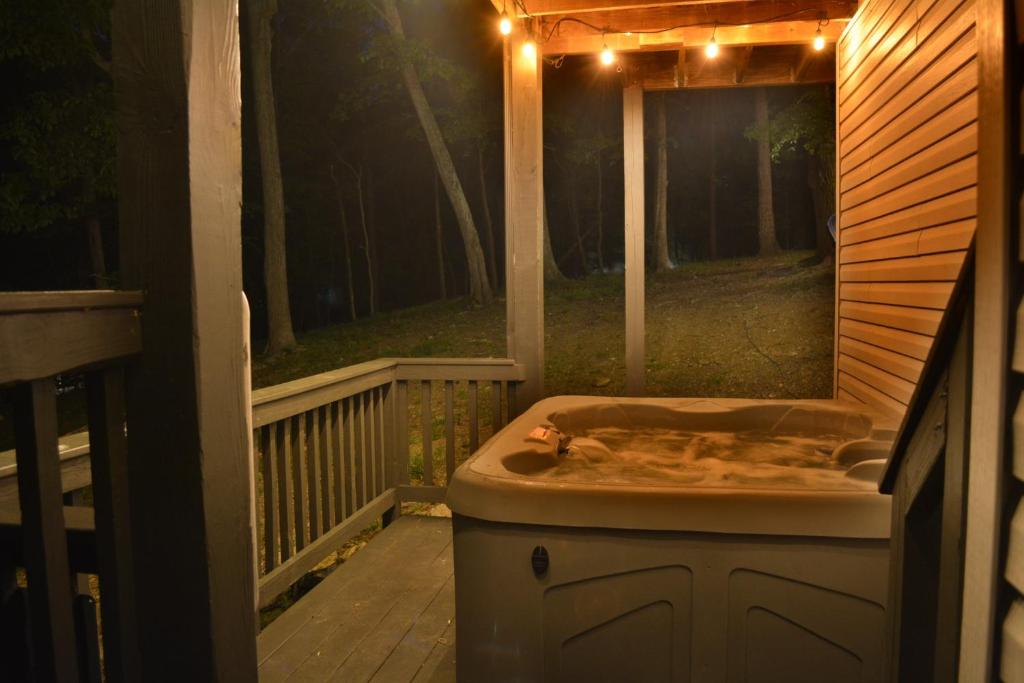 In The Woods - 5 BR Chalet with Game Room, Fire Table and Hot Tub photo 1