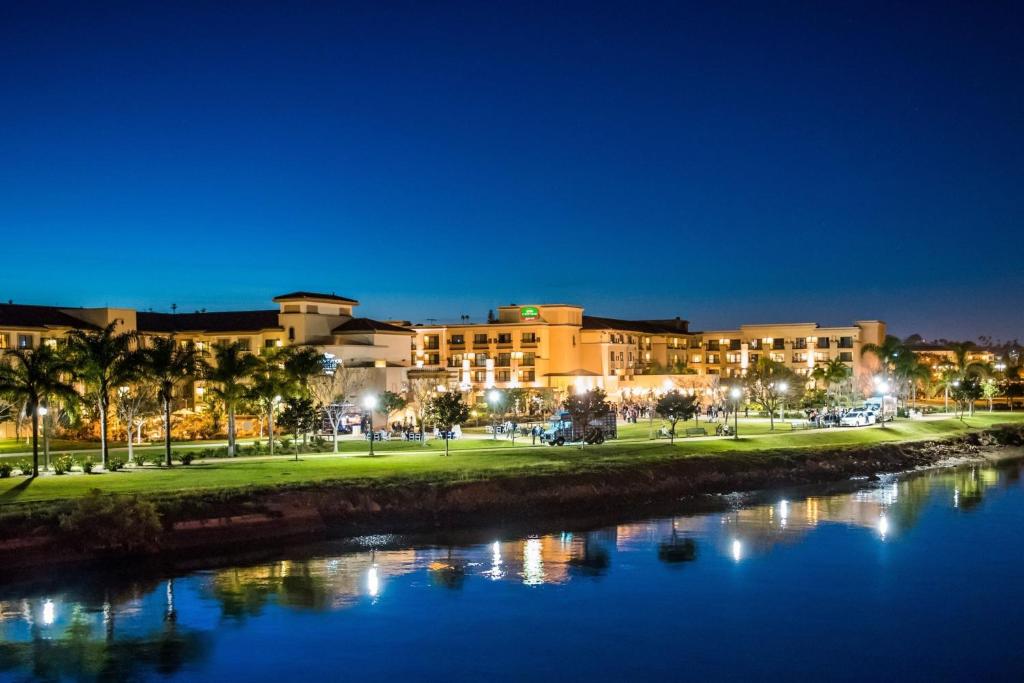 Courtyard by Marriott San Diego Airport/Liberty Station image