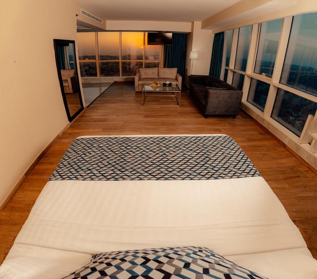 Carmel Hotel photo 1