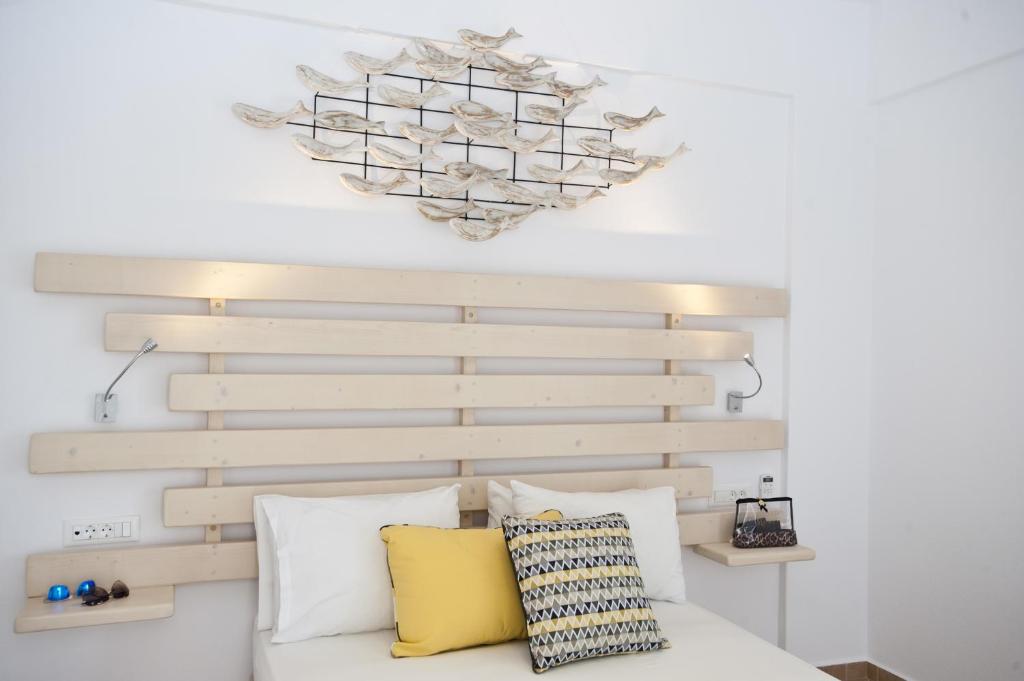 Yanna Luxury Suites (Asteri Suites) photo 3