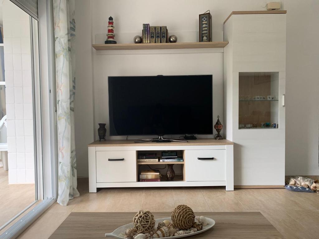 Bonito y coqueto apartamento a 150metros de la playa 2 Línea photo 1