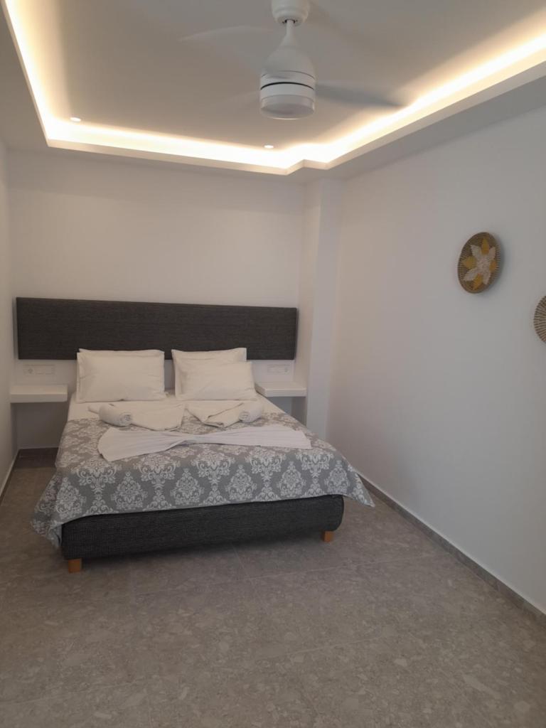 Sand rooms Antiparos photo 1