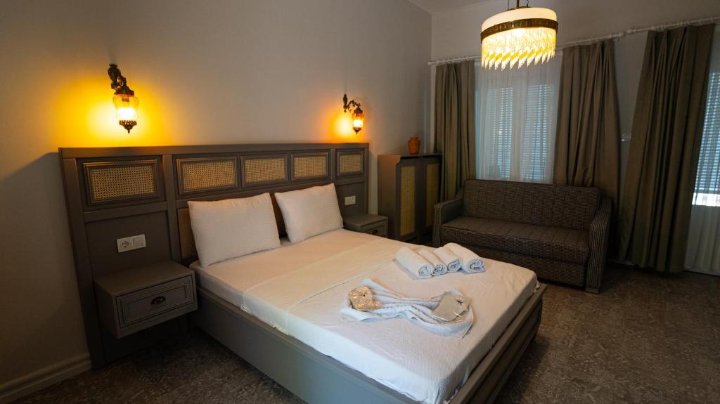 Büyükada Ece Suit photo 2
